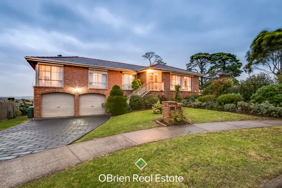 Main view of Homely house listing, 5 Meehan Court, Endeavour Hills VIC 3802