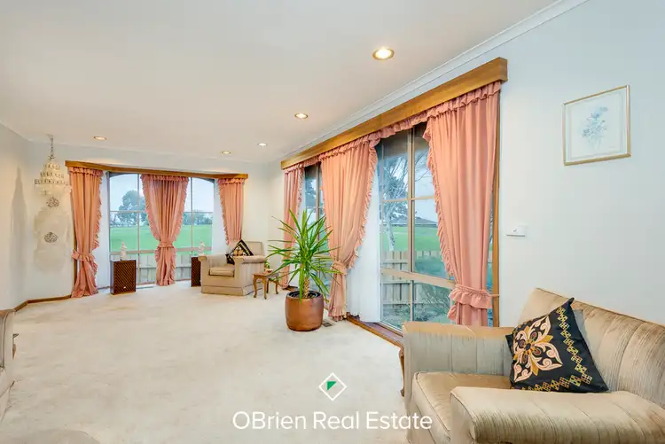 Fourth view of Homely house listing, 5 Meehan Court, Endeavour Hills VIC 3802