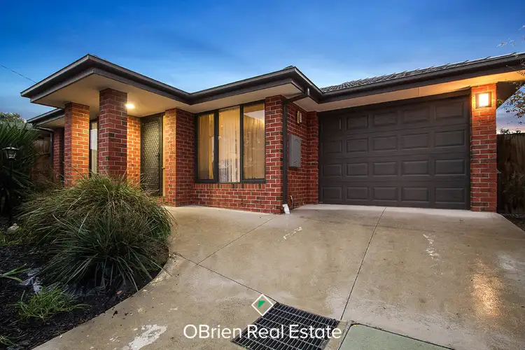 48 Cockatoo Drive, Carrum Downs VIC 3201