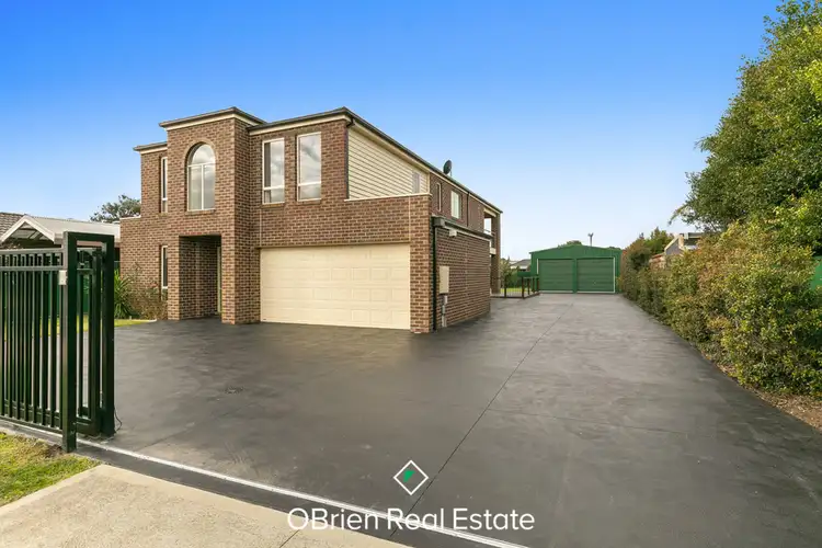 7 Shandon Close, Cranbourne VIC 3977