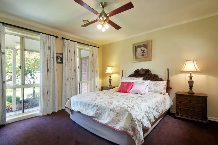 Fifth view of Homely house listing, 17 Janette Close, Warragul VIC 3820