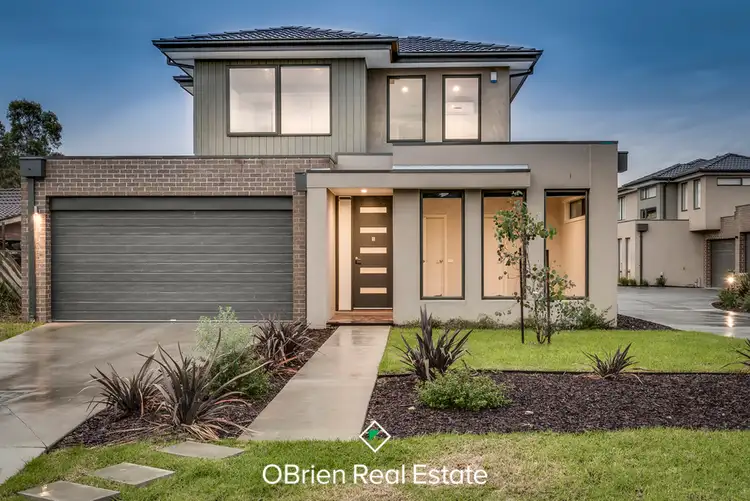 Main view of Homely townhouse listing, 1/134-136 Kennington Park Drive, Endeavour Hills VIC 3802