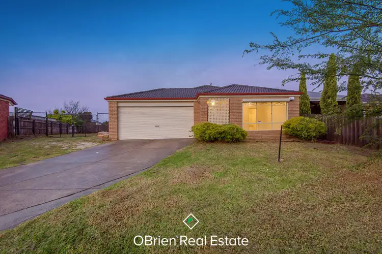 6 Baronet Walk, Narre Warren South VIC 3805