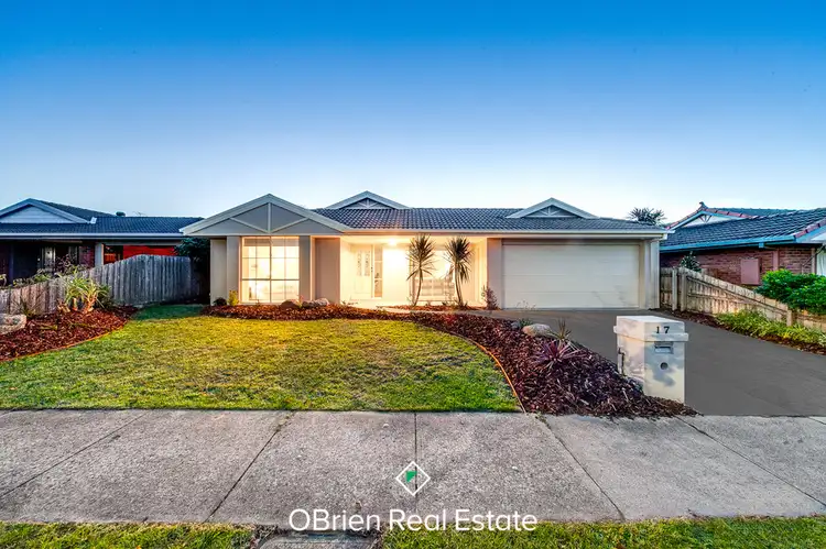 17 Dewsbury Court, Narre Warren South VIC 3805