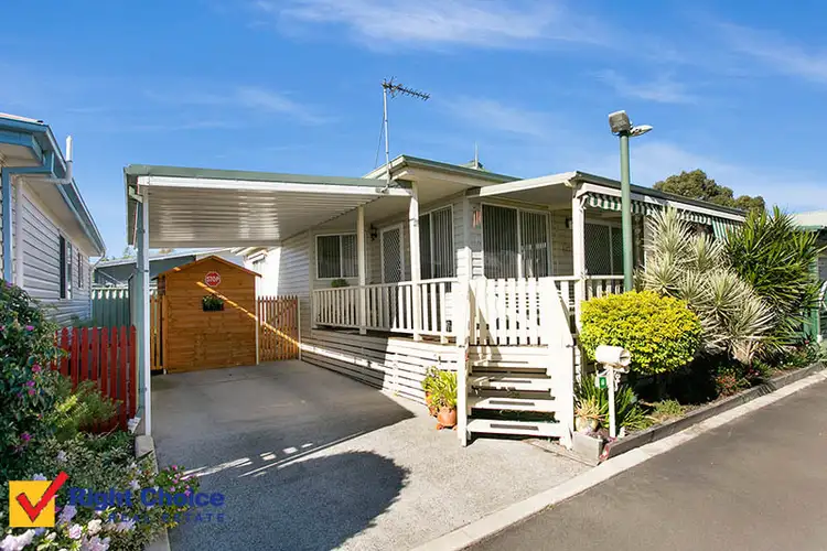 61 Angophora Crescent, Kanahooka NSW 2530