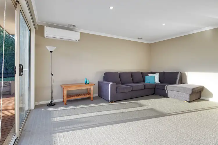 Fifth view of Homely house listing, 4 Isabella Court, Drouin VIC 3818