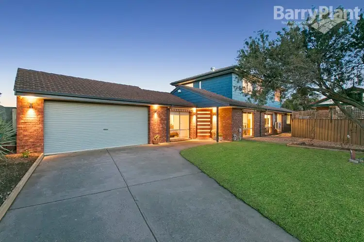 12 Craigton Court, Cranbourne North VIC 3977