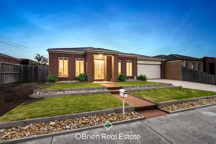 60 Pepperbush Circuit, Cranbourne VIC 3977