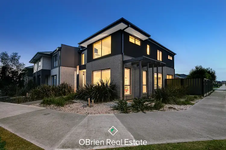 40 Murgese Circuit, Clyde North VIC 3978