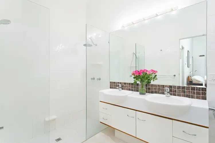 Sixth view of Homely house listing, 154 Kent Road, Wooloowin QLD 4030