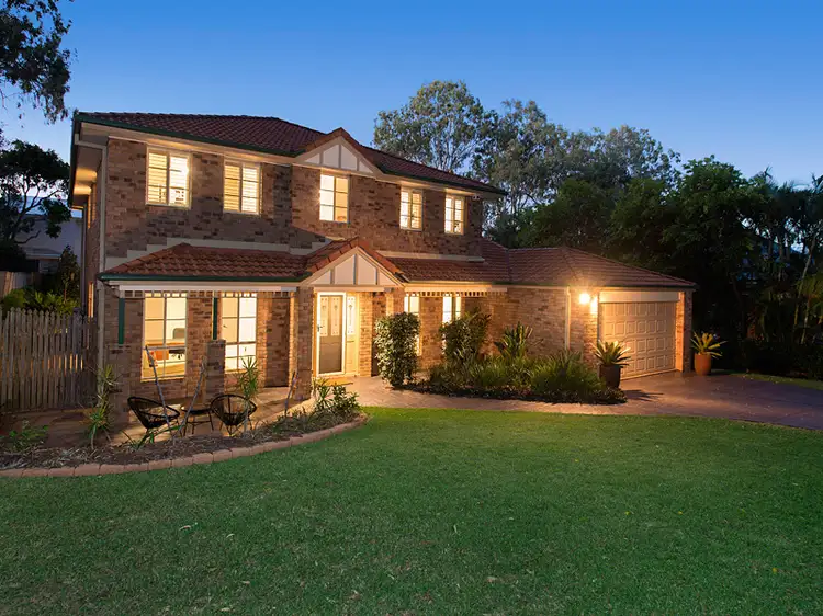 2 Ivory Lane, Ormiston QLD 4160