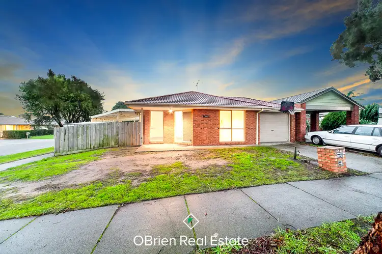 1/12 Filomena Court, Cranbourne North VIC 3977