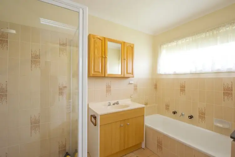 Sixth view of Homely unit listing, 1/470 Heriot Street, Lavington NSW 2641