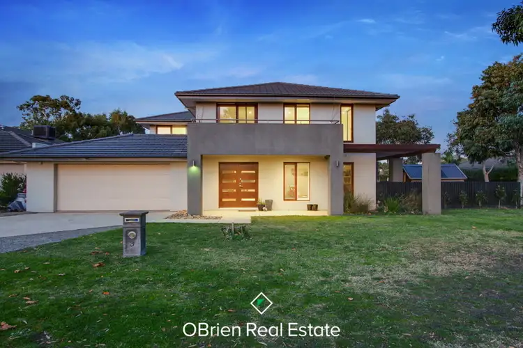 3 Barton Drive, Sandhurst VIC 3977