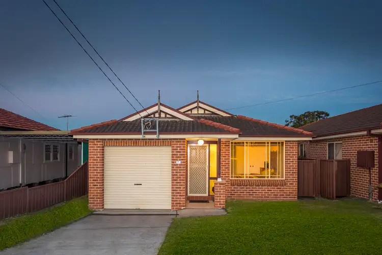 823 Henry Lawson Drive, Picnic Point NSW 2213