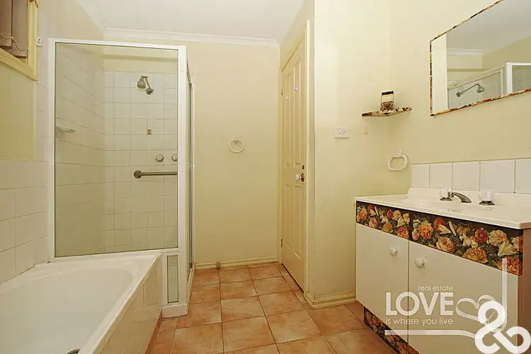 Sixth view of Homely house listing, 1 Sahra Court, Epping VIC 3076