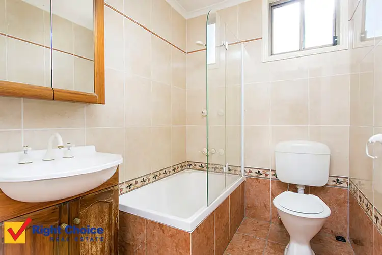 Fifth view of Homely townhouse listing, 1/85 Addison Avenue, Lake Illawarra NSW 2528