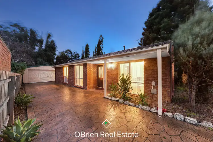 3 Elcan Avenue, Cranbourne West VIC 3977