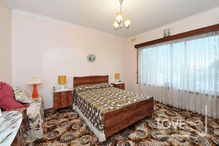 Fifth view of Homely house listing, 137 Edgars Road, Thomastown VIC 3074