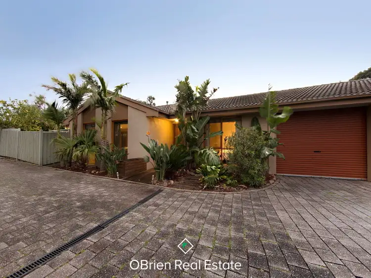 33a McCulloch Avenue, Seaford VIC 3198