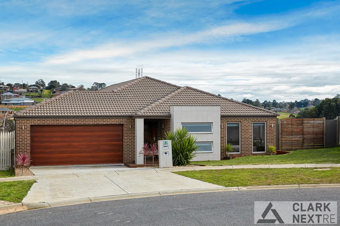 Main view of Homely house listing, 5 Atkinson Court, Warragul VIC 3820