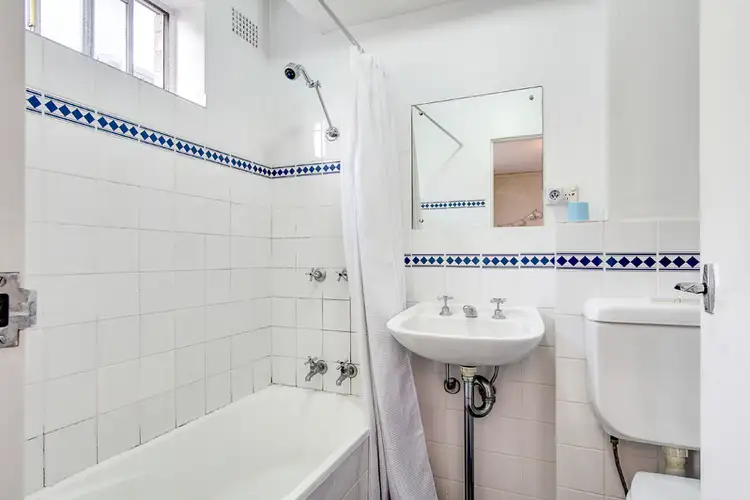 Sixth view of Homely unit listing, 2/3 Clifford Street, Mosman NSW 2088