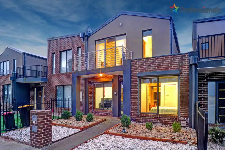 Main view of Homely house listing, 35 Leichhardt Avenue, Burnside Heights VIC 3023