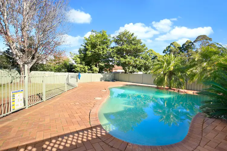 36 Pooraka Avenue, West Wollongong NSW 2500