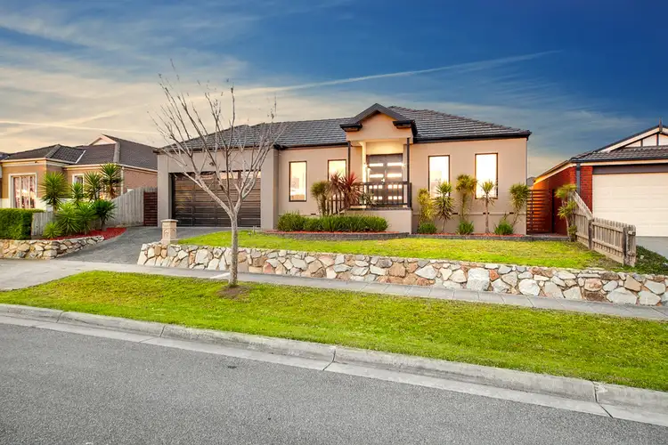 45 Baynton Crescent, Lynbrook VIC 3975