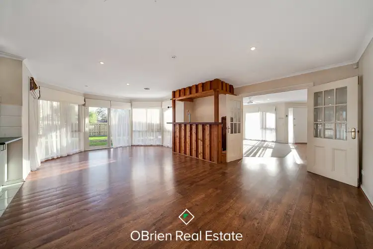 Third view of Homely house listing, 9 Harmon Close, Berwick VIC 3806