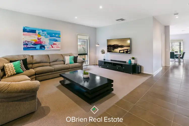 Sixth view of Homely house listing, 5 Niblick Circuit, Sandhurst VIC 3977