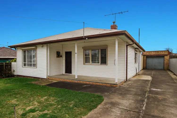 86 Sandford Avenue, Sunshine North VIC 3020