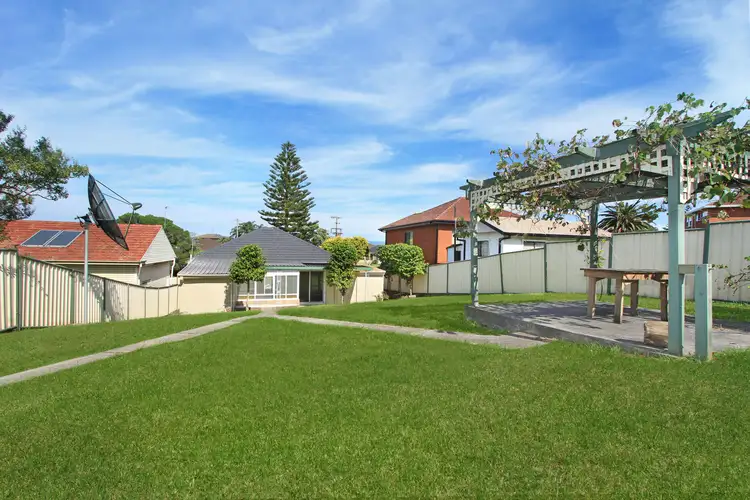 Second view of Homely house listing, 4 Gordon Crescent, Lake Heights NSW 2502