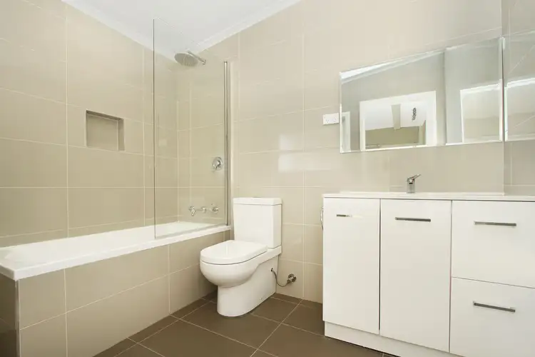 Sixth view of Homely house listing, 4 Gordon Crescent, Lake Heights NSW 2502