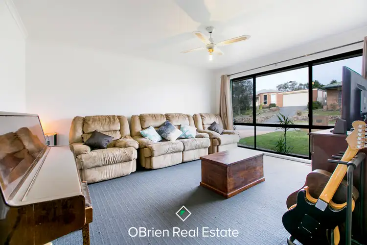 Second view of Homely house listing, 7 Huntly Court, Langwarrin VIC 3910