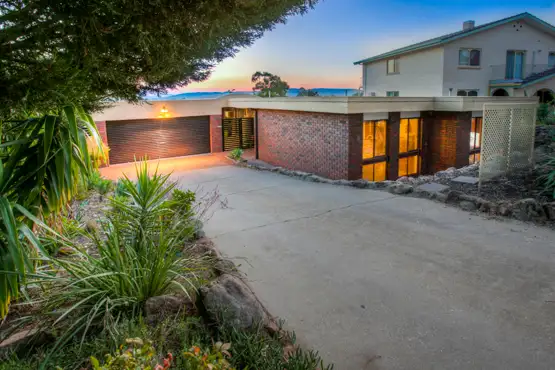 6 Mountain View Drive Drive, Lavington NSW 2641