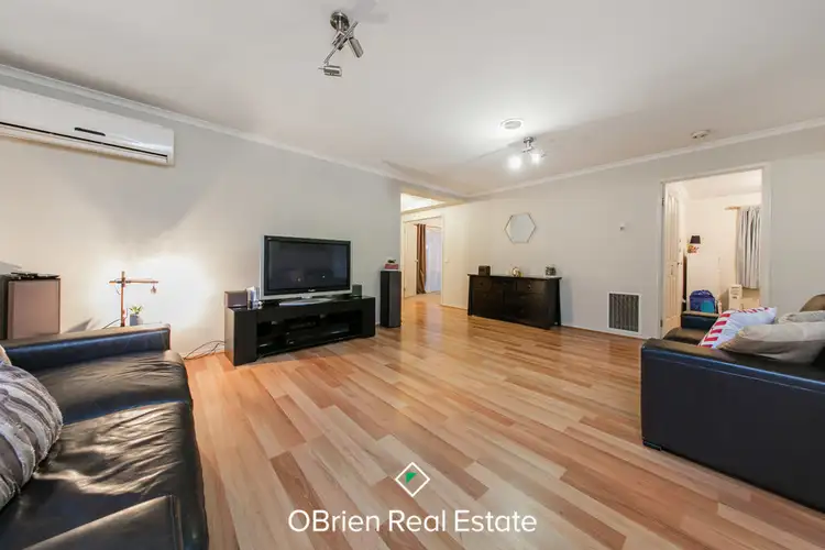 Fifth view of Homely house listing, 16 Glenn Erin Way, Berwick VIC 3806