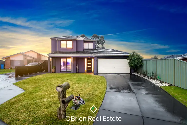 124 Courtenay Avenue, Cranbourne North VIC 3977