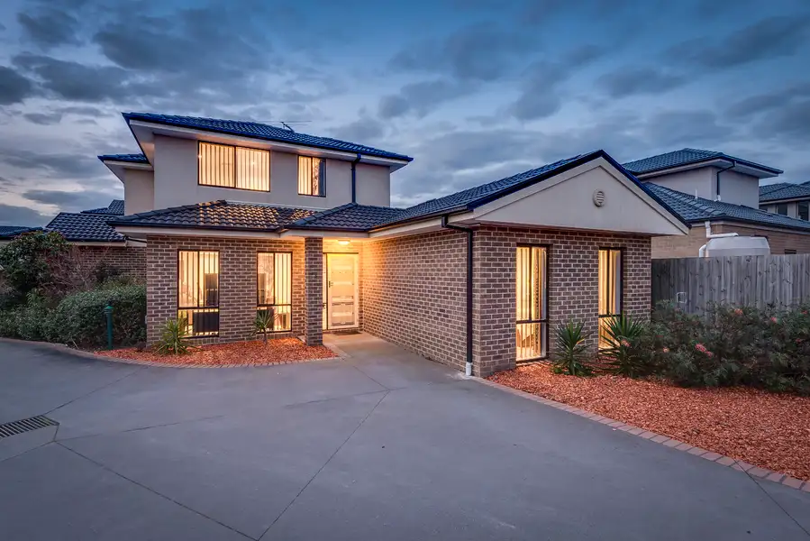 Main view of Homely townhouse listing, 1/130 Kennington Park Drive, Endeavour Hills VIC 3802