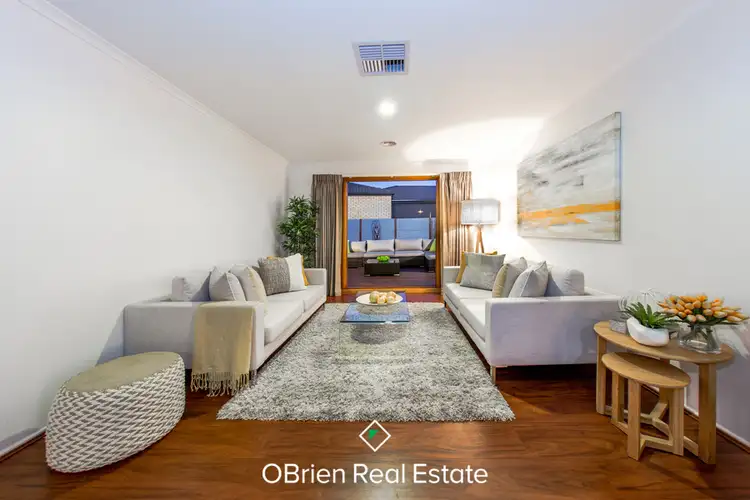 15 McCartney Drive, Narre Warren South VIC 3805