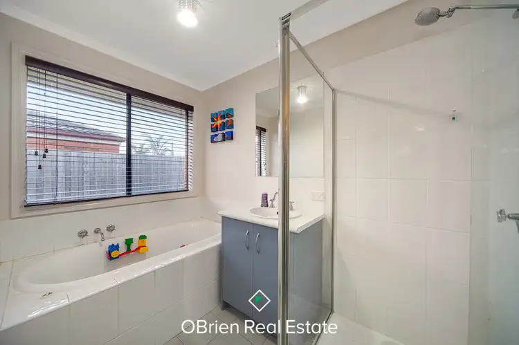 Sixth view of Homely house listing, 8 Venus Place, Cranbourne VIC 3977