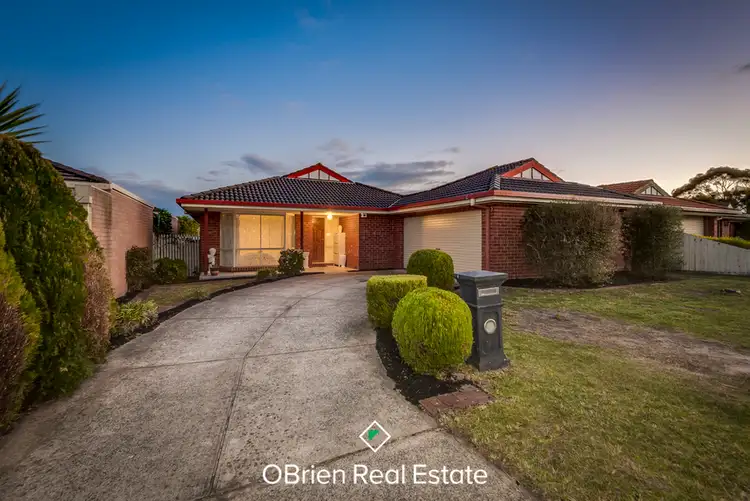 6 Stratus Court, Hampton Park VIC 3976