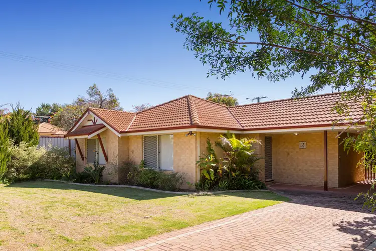 2 Nicholas Crescent, Hilton WA 6163