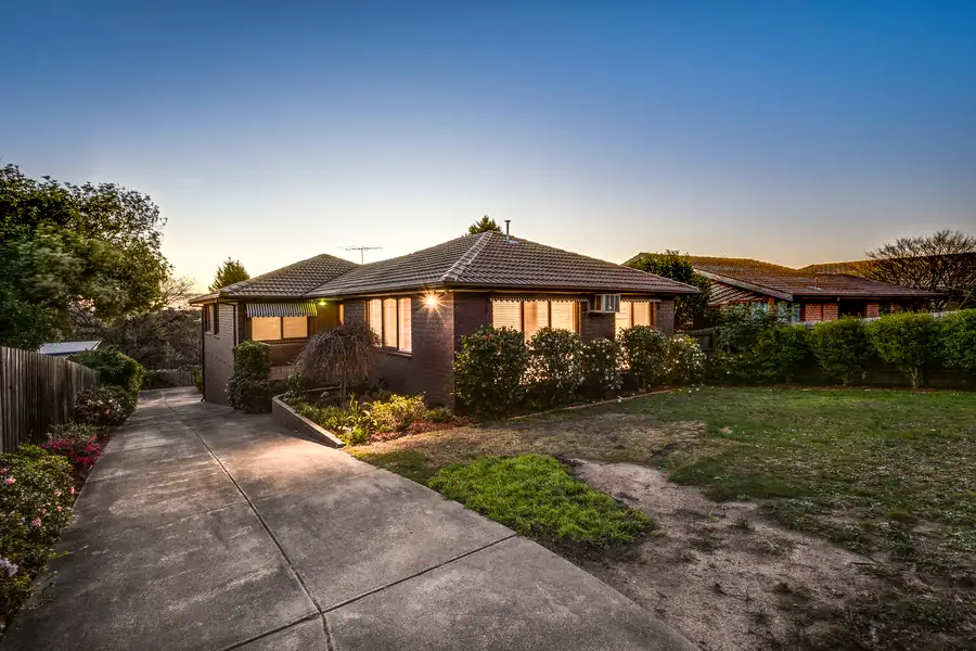 Main view of Homely house listing, 8 Berkley Court, Endeavour Hills VIC 3802