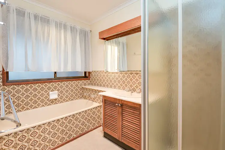 Sixth view of Homely house listing, 8 Berkley Court, Endeavour Hills VIC 3802