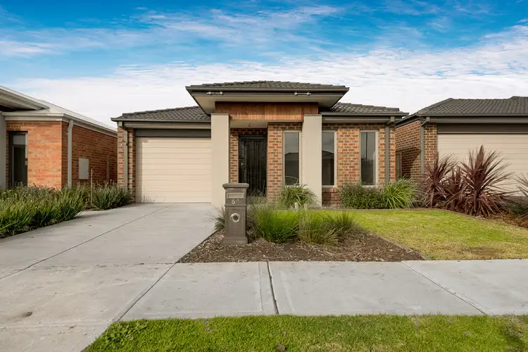 64 Crepe Avenue, Cranbourne West VIC 3977