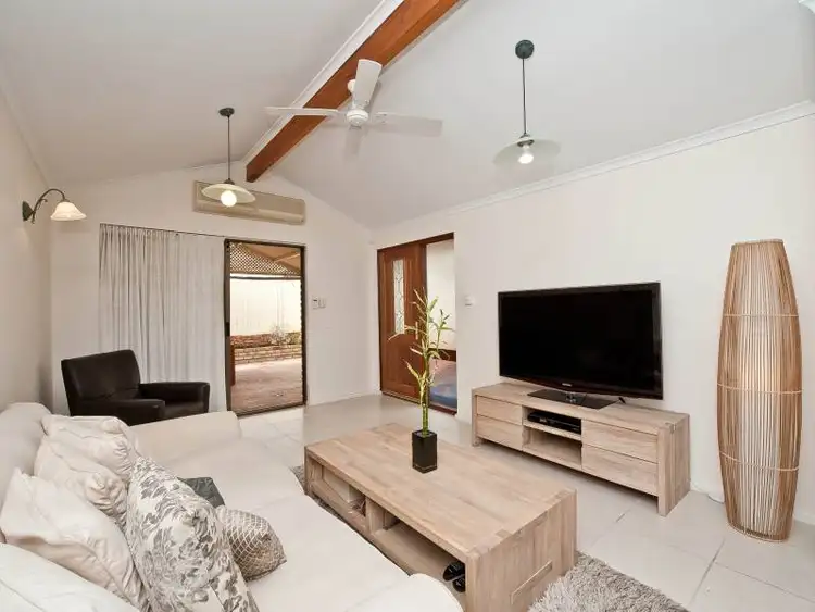 Sixth view of Homely villa listing, 4/11 Gerald Street, Como WA 6152