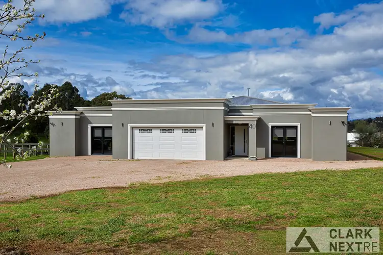 40 Colquhoun Boulevard, Warragul VIC 3820