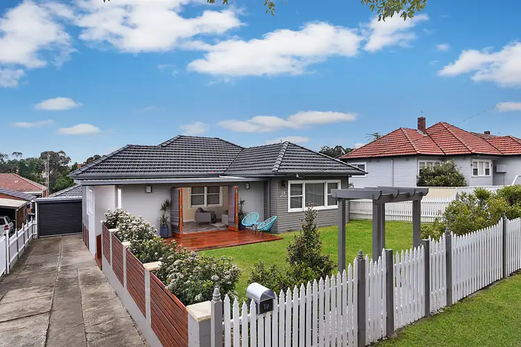 19 Thornton Ave, Mayfield West NSW 2304