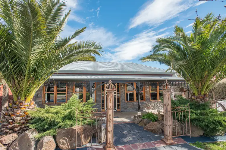 20 Sunline Court, Ballan VIC 3342